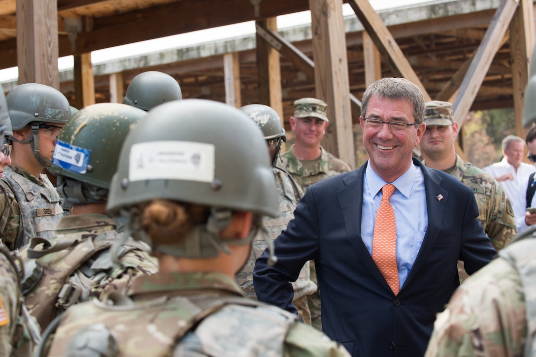Defense Secretary Ash Carter speaks to soldiers who are completing their advanced individual training at Fort Leonard Wood, Mo., Nov. 2, 2016. DoD photo by Army Sgt. Amber I. Smith