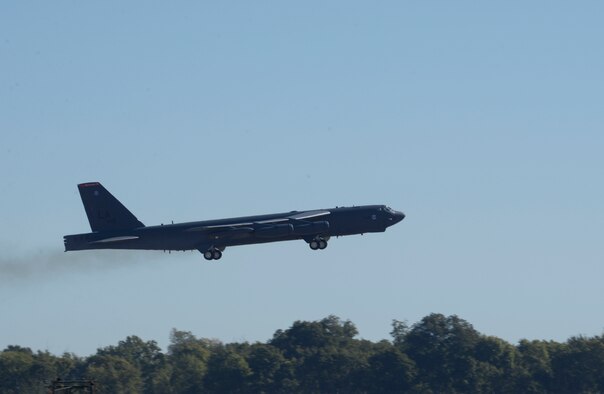 A B-52 Stratofortress takes flight from Barksdale Air Force Base, La., Oct. 22, 2016, in support of exercise Global Thunder 17. Exercise Global Thunder is USSTRATCOM’s annual field training and battle staff exercise to train Department of Defense forces and assess joint operational readiness. Global Thunder 17 provided training opportunities to and exercise scenarios for all USSTRATCOM mission areas, with a specific focus on nuclear readiness. (U.S. Air Force photo/Senior Airman Amanda Morris)