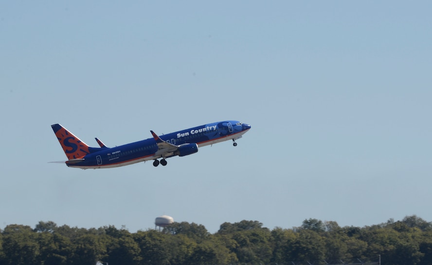 A passenger aircraft takes off from Barksdale Air Force Base, La., Oct. 22, 2016, in support of U.S. Strategic Command exercise Global Thunder 17. Exercise Global Thunder is USSTRATCOM’s annual field training and battle staff exercise to train Department of Defense forces and assess joint operational readiness. (U.S. Air Force photo/Senior Airman Amanda Morris)