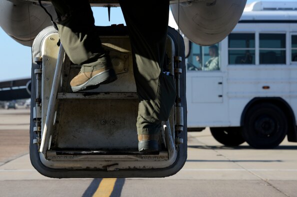 A B-52 Stratofortress crewmember disembarks an aircraft at Barksdale Air Force Base, La., Oct. 30, 2016, after supporting U.S. Strategic Command exercise Global Thunder 17. GT17 is an invaluable training opportunity to exercise all USSTRATCOM mission areas and create the conditions for strategic deterrence against a variety of threats. Exercises like GT17 involve extensive planning and coordination to provide unique training opportunities for assigned units and forces. (U.S. Air Force photo/Senior Airman Amanda Morris)