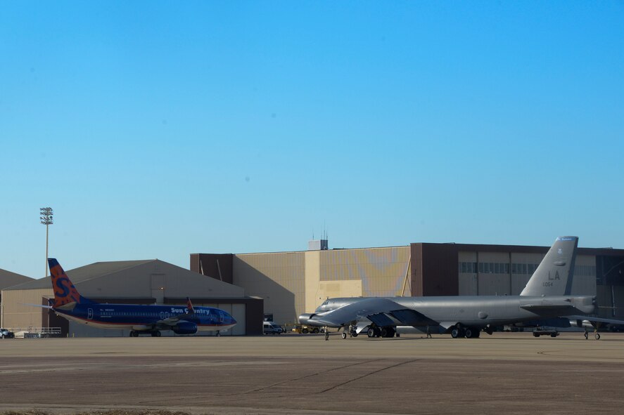 A passenger aircraft taxis down the flightline at Barksdale Air Force Base, La., Oct. 31, 2016. The passengers were returning after supporting U.S. Strategic Command exercise Global Thunder 17. GT17 is an invaluable training opportunity to exercise all USSTRATCOM mission areas and create the conditions for strategic deterrence against a variety of threats.  (U.S. Air Force photo/Senior Airman Amanda Morris)