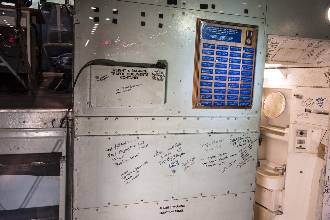 Lockheed C-141C Starlifter 