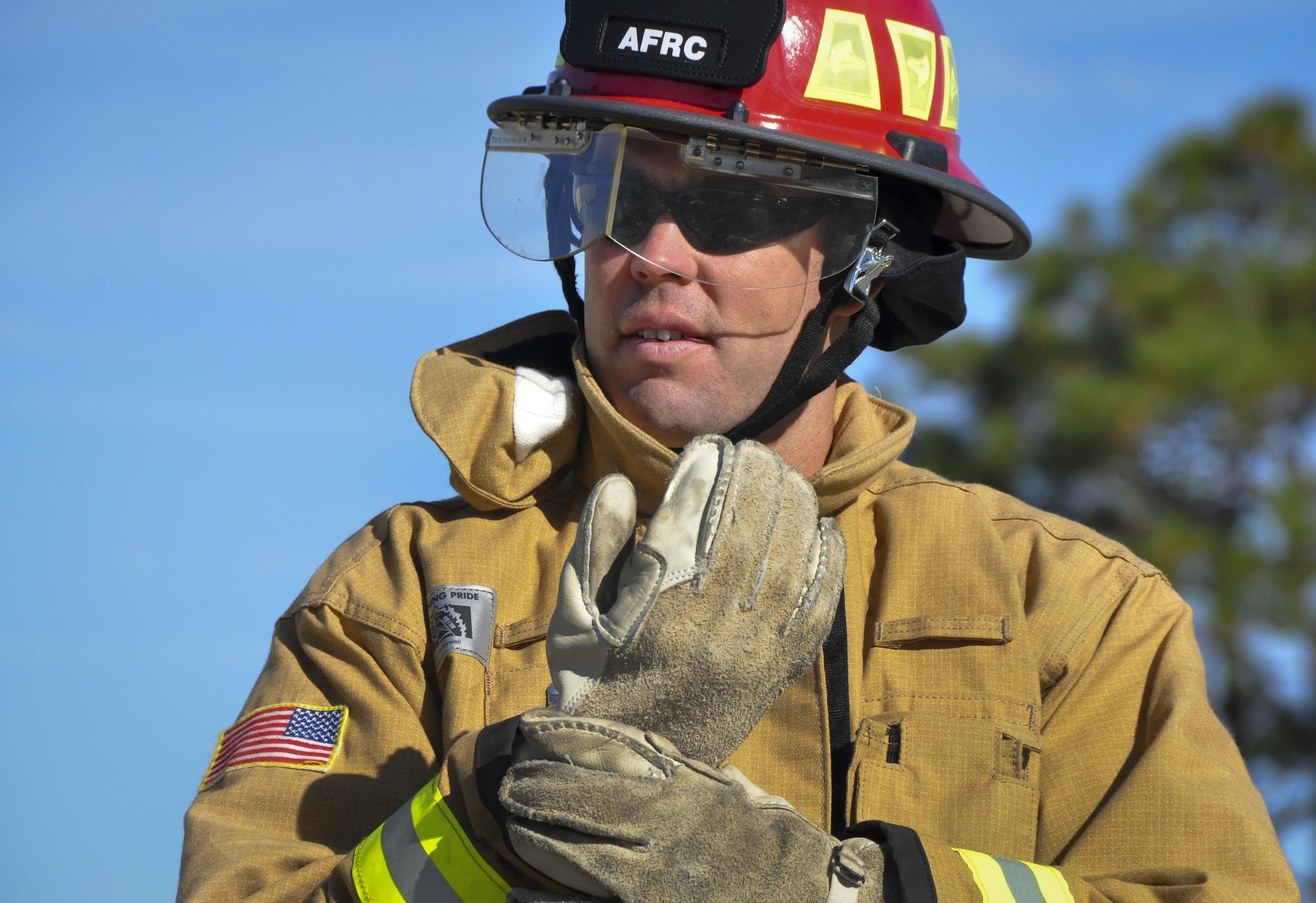 Tech. Sgt. Jeremy Anderson, a 919th Special Operations Wing firefighter, prepares for a car extraction training exercise at Duke Field, Fla., Nov. 6. The wing’s firefighters took part in the exercise to meet their bi-annual training requirement.  (U.S. Air Force photo/Dan Neely)