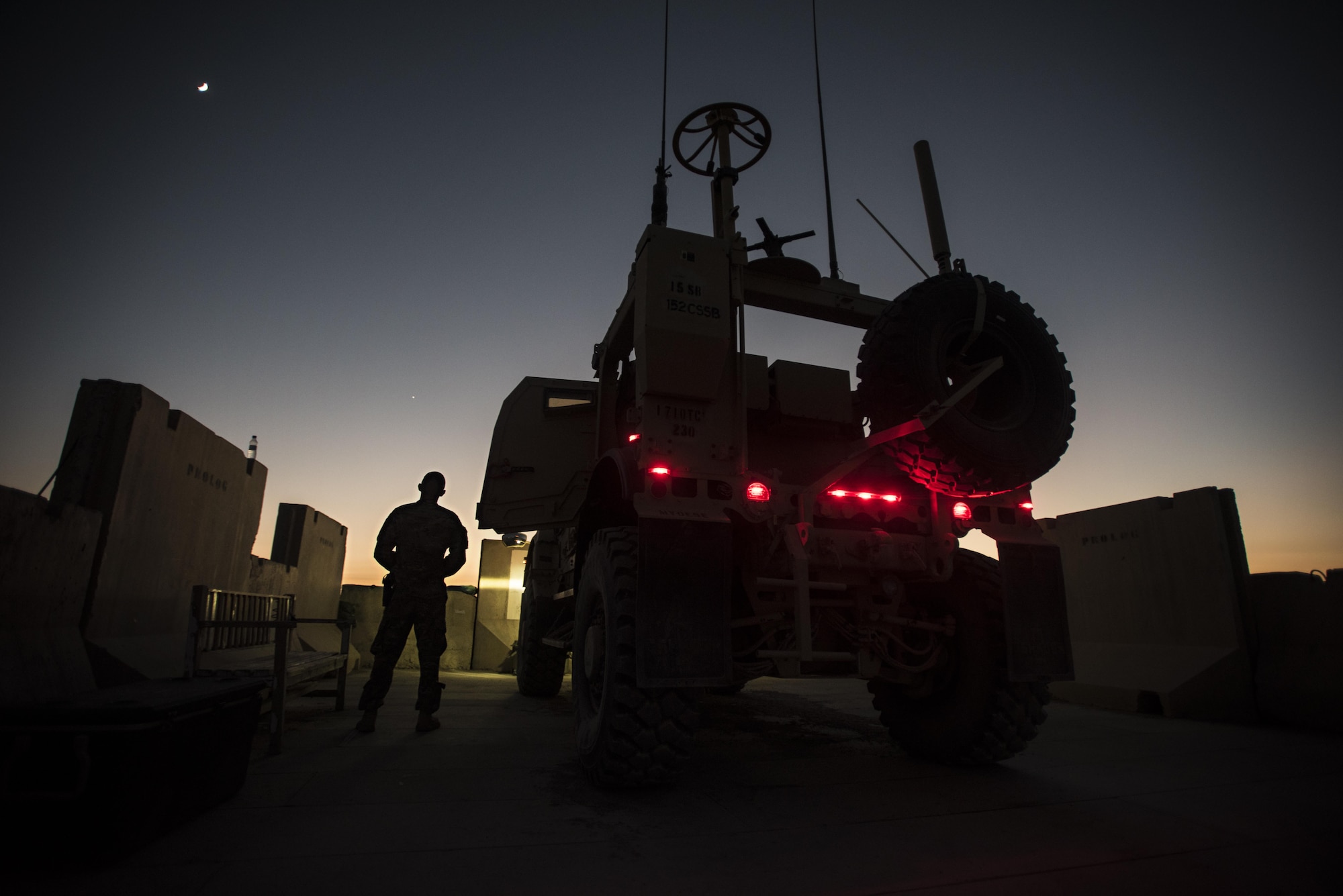 Senior Airman Tyler Phillips, 451st Expeditionary Support Squadron response force member, monitors his team’s security sector at Kandahar Airfield, Afghanistan Nov. 5, 2016. Response force teams are posted around the airfield at Kandahar to ensure 360-degree security. (U.S. Air Force photo by Staff Sgt. Katherine Spessa)
