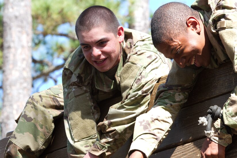 BCT overcomes fears and builds confidence > U.S. Army Reserve ...