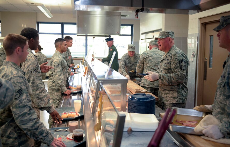 Wing leaders serve 182nd Airlift Wing Airmen lunch in Peoria, Ill., Nov. 6, 2016. Leadership served lunch as a sign of thanks to the Force Support Squadron Services Flight for the work put into the special holiday meal. (U.S. Air National Guard photo by Tech. Sgt. Lealan Buehrer)