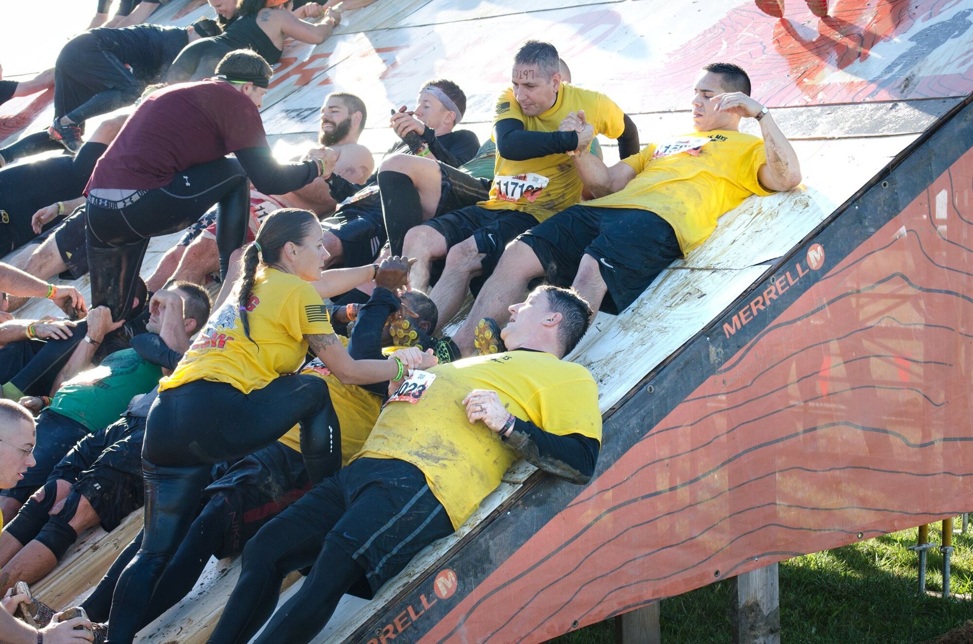 Members of the 442d Fighter Wing participate in the 2016 Missouri Tough Mudder in Sedalia, Mo., October 8, 2016. (Courtesy Photo)