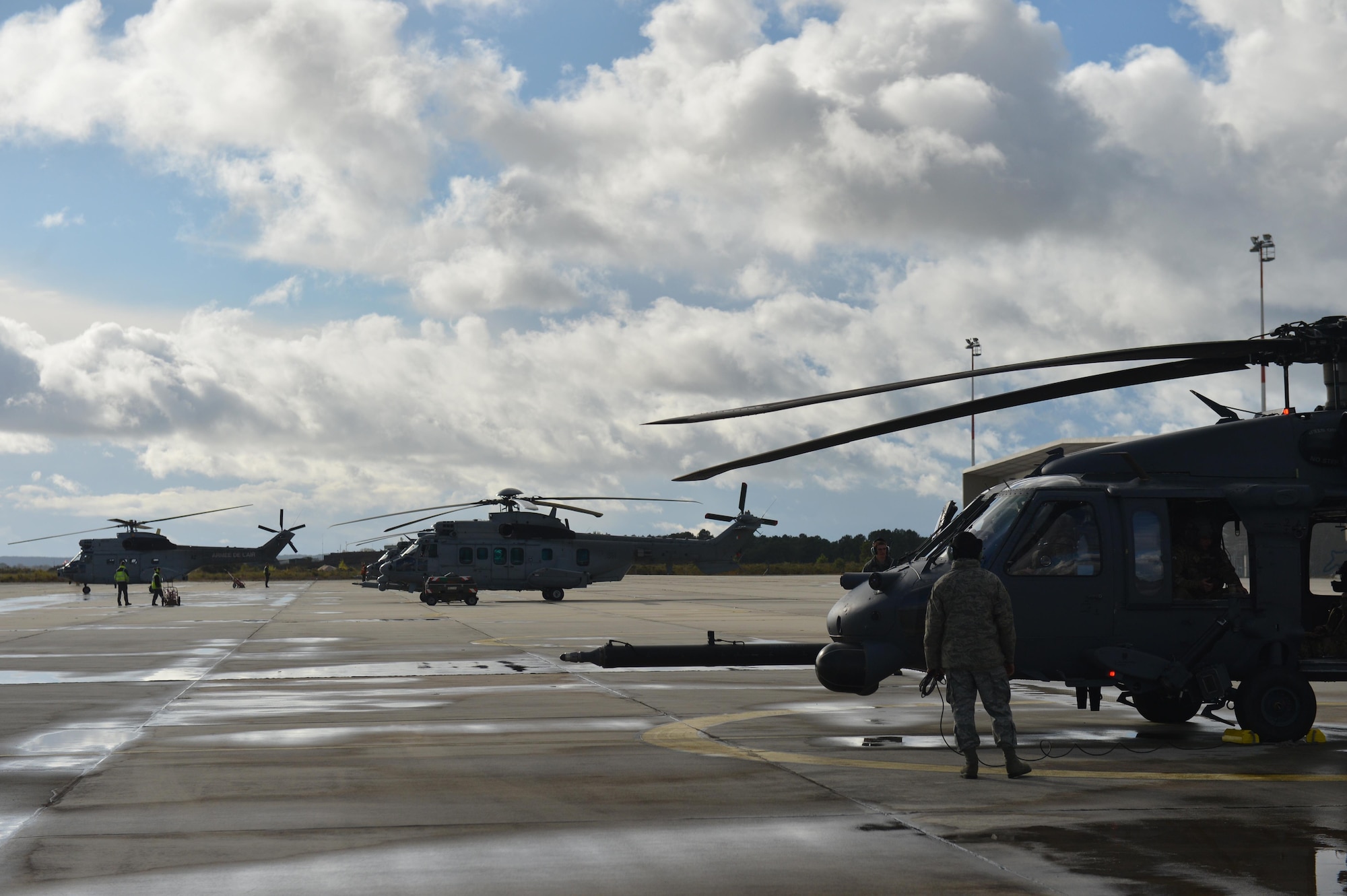 French and American maintenance airmen prepare to launch a mission Nov. 7 during Exercise Salamander at Cazaux Air Force Base, France. Participation in joint exercises allows U.S. forces to bolster relationships and interoperability with international partners. (U.S. Air Force photo/Master Sgt. Eric Burks)