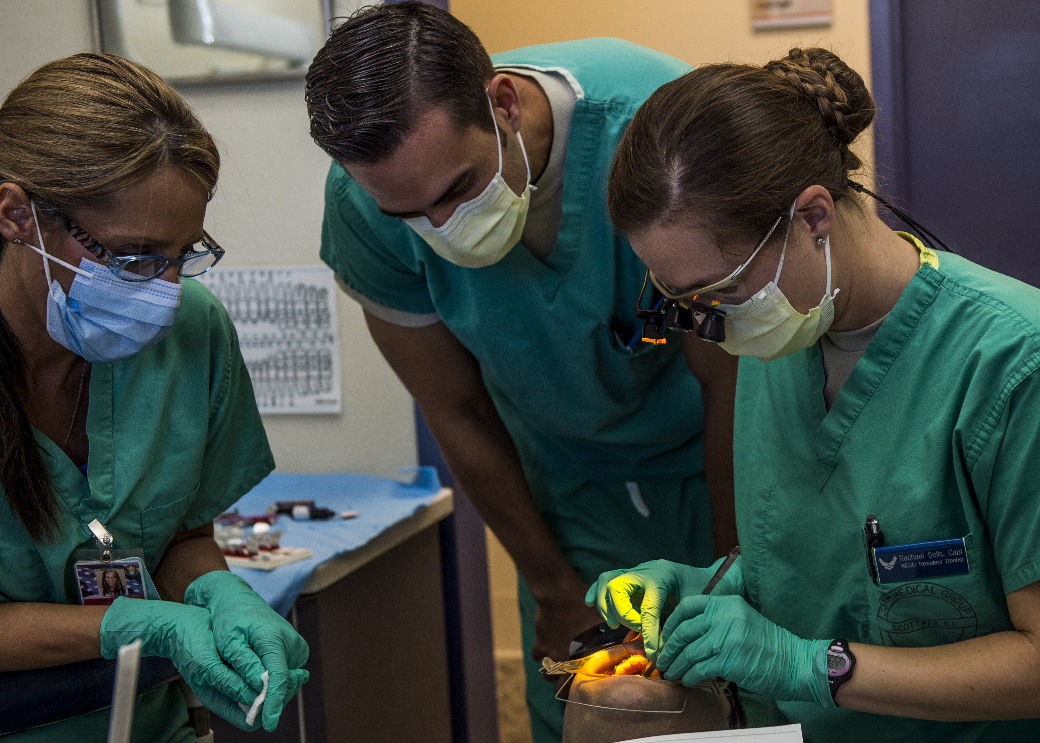 Scott’s Dental Residency Program sculpts Air Force’s dental experts > Scott Air Force Base > Display