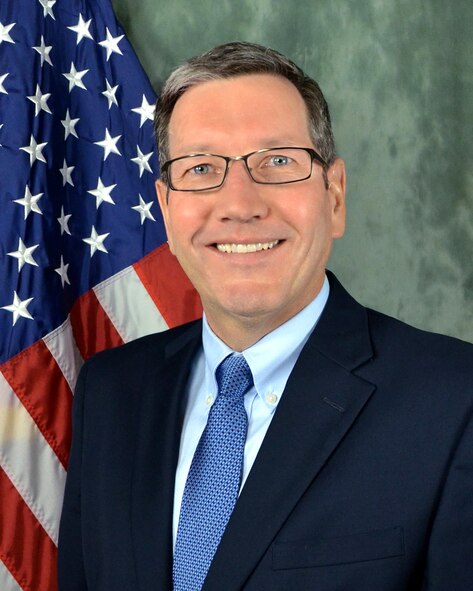 Dr. Roland Dutton, chief, Manufacturing and Industrial Technologies Division, Materials and Manufacturing Directorate, Air Force Research Laboratory, was named an ASM International Fellow at a ceremony in Salt Lake City, Utah, October 26. ASM is the world's largest association of metals-focused materials professionals. The fellow honor recognizes members for distinguished contributions in the field of materials science. (U.S. Air Force photo)