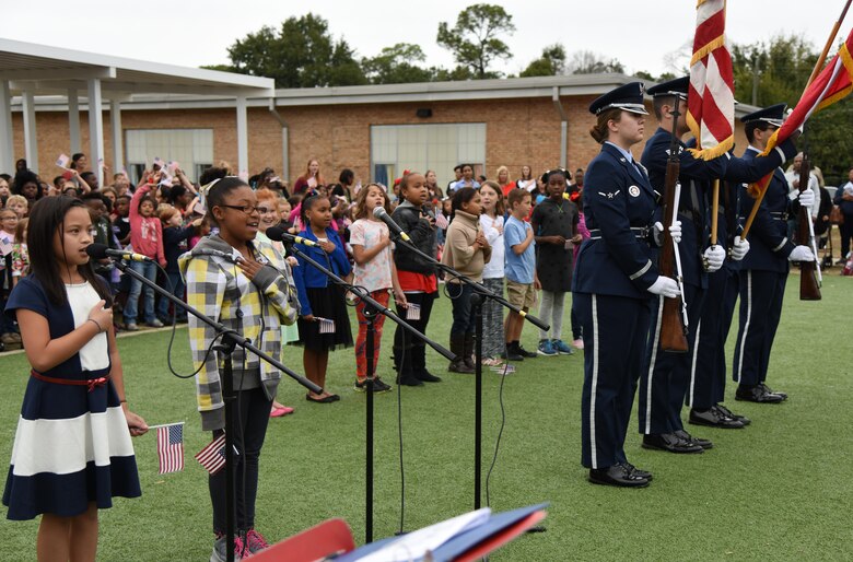 Jeff Davis elementary students honor veterans > Keesler Air Force Base