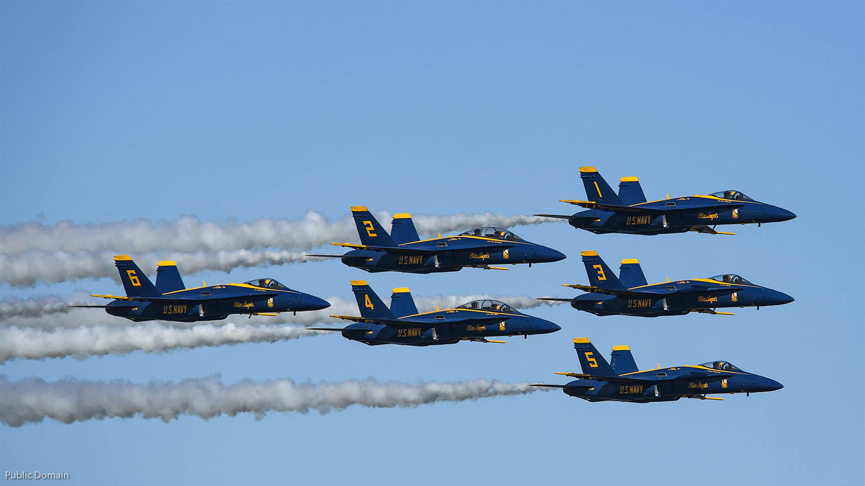 Blue Angels Thrill Thousands at Jacksonville Beach