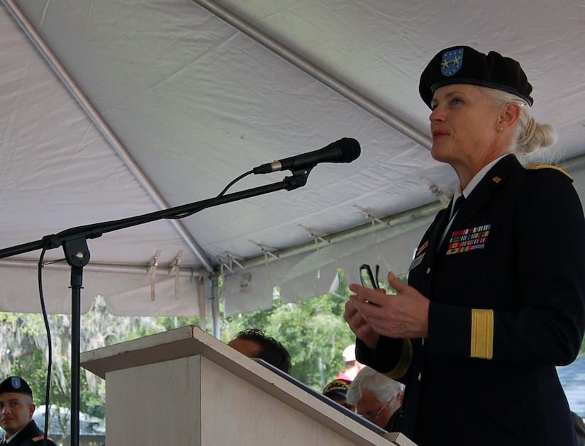 Maj. Gen. Mary Link, commander of Army Reserve Medical Command, joined State Senator Jack Latvala, Mayor Doug Bevis and members of the Oldsmar community to honor Veterans during a local ceremony held at Veterans Memorial Park in Oldsmar, Fla. on Nov. 11.