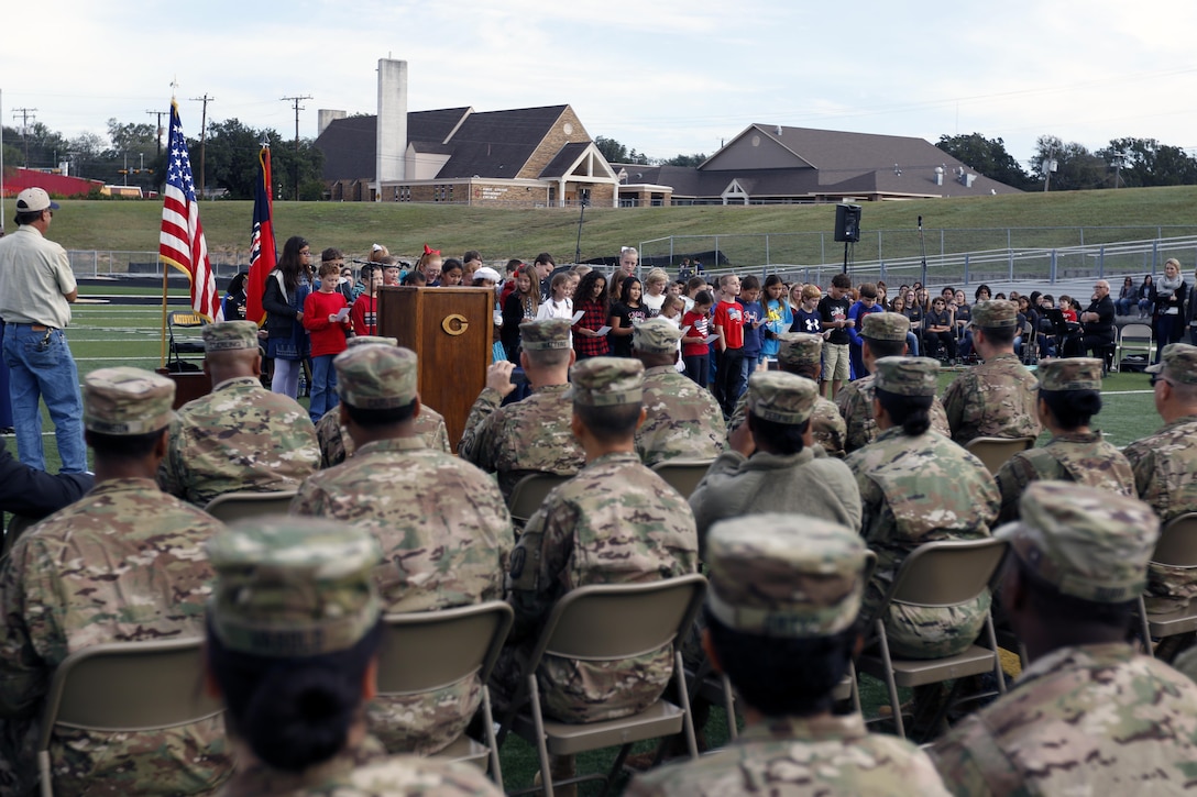 U.S. Army Reserve and National Guard Soldiers and veterans were celebrated Nov. 11, 2016 in a Veterans Day breakfast and memorial ceremony hosted by citizens from Gatesville, Tx., and III Corps and Fort Hood, Tx.
(U.S. Army photo by Sgt. Christopher Bigelow)