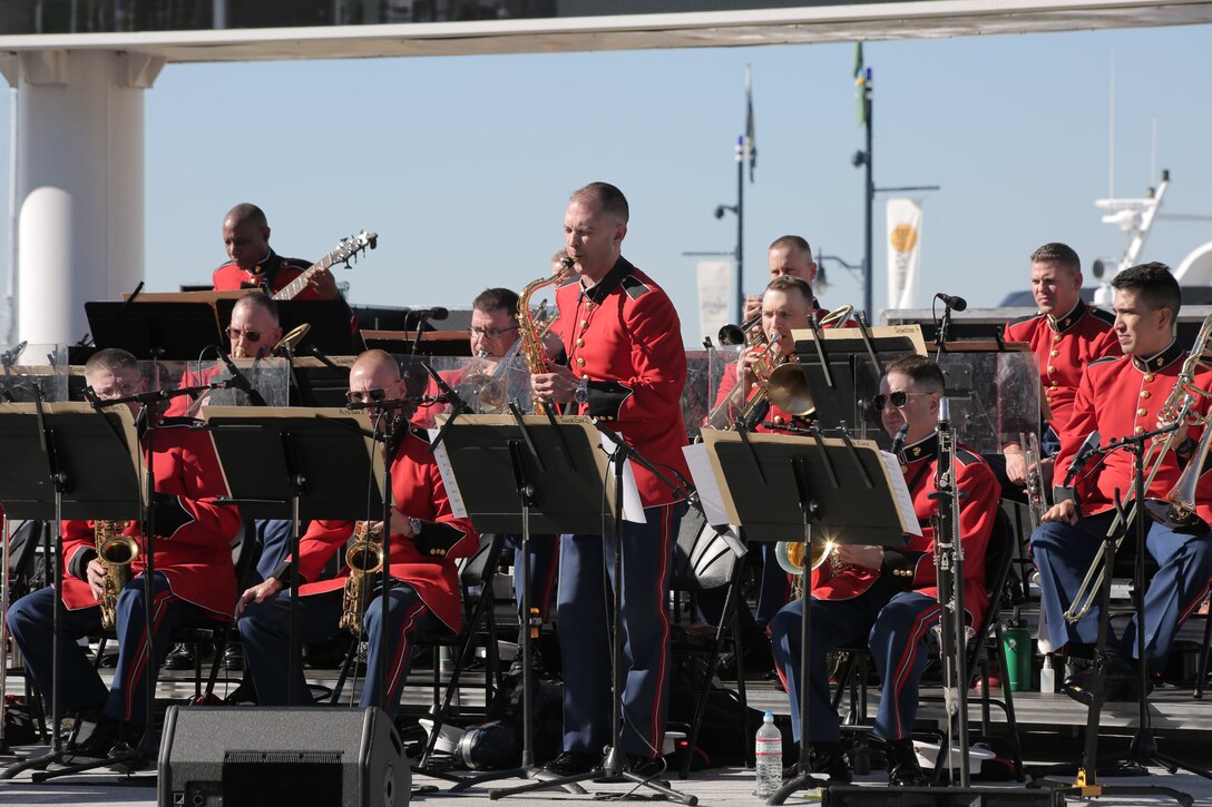 On Sunday, Nov. 13, 2016 the Marine Big Band performed sounds of the season as part of the tree lighting festivities at National Harbor in Maryland. (U.S. Marine Corps photo by Master Sgt. Kristin duBois/released)