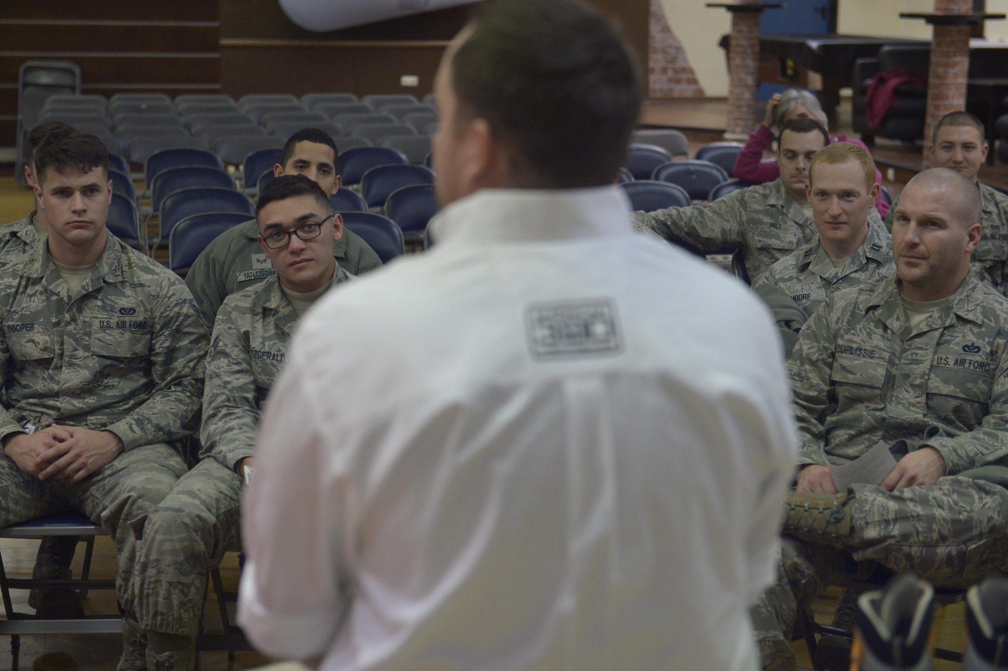 Benjamin Breckheimer, a former U.S. Army Staff Sgt., speaks to Airmen about personal resiliency at the Brick House on Spangdahlem Air Base, Germany, Nov. 10, 2016. Breackheimer spoke about the importance of resiliency and his successful summit of Mount Elbrus following years of physical therapy. (U.S. Air Force photo by Staff Sgt. Jonathan Snyder)
