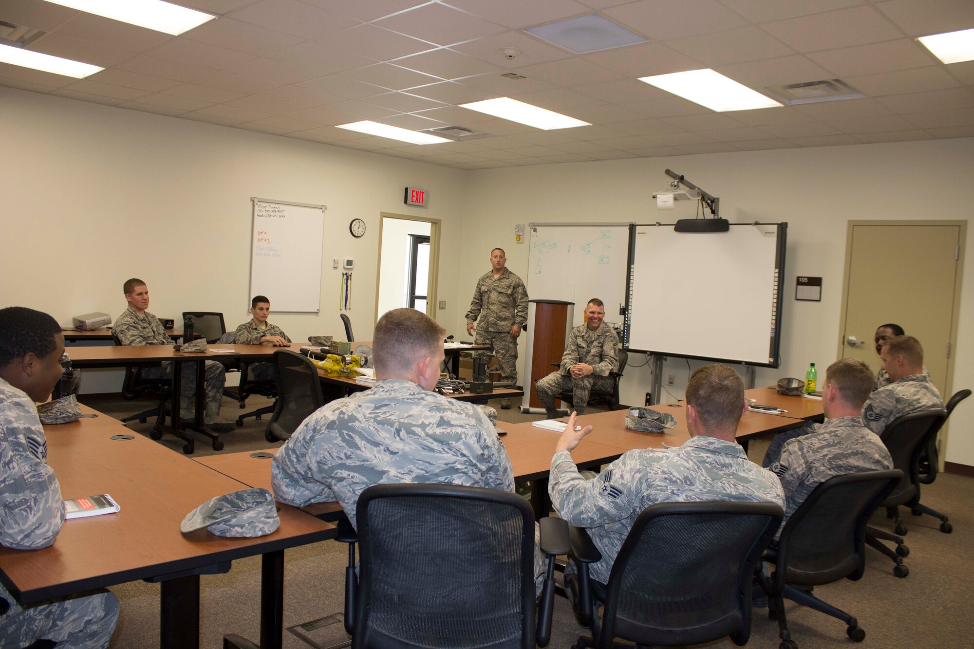 Power production Airmen at Dobbins ARB, Georgia, had a chance to discuss training development and express their concerns during a visit from Senior Master Sgt. Stewart Herringshaw, civil engineer power production force development manager from the Air Force Civil Engineer Center’s Operations Directorate. The one-on-one time was held at the base and provided career field information for Airmen. (U.S. Air Force photo/Susan Lawson)