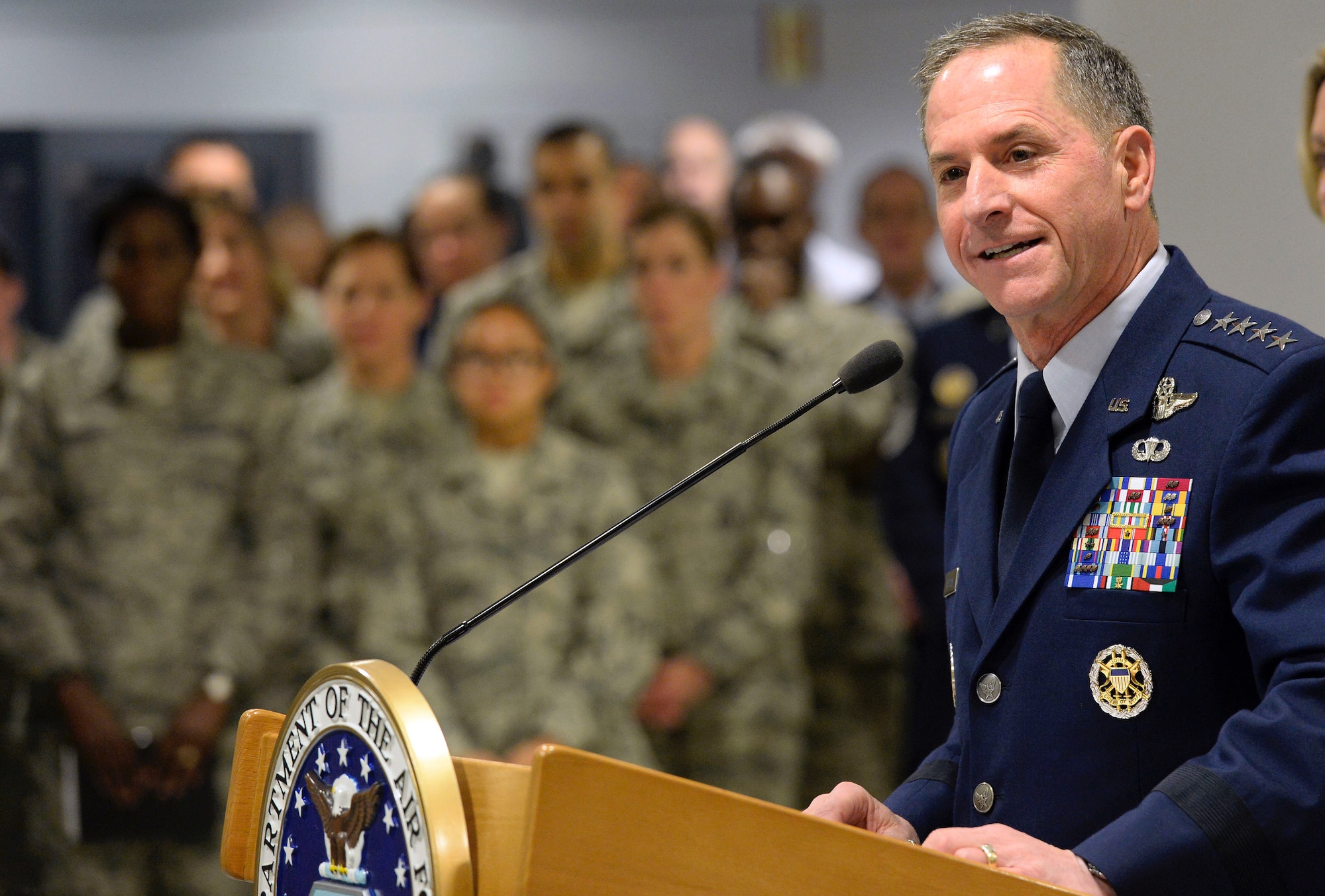Air Force Chief of Staff Gen. David L. Goldfein announces Chief Master Sgt. Kaleth O. Wright as the 18th Chief Master Sergeant of the Air Force at the Pentagon Nov. 16, 2016. Wright will replace current Chief Master Sgt. of the Air Force James A. Cody as the Air Force’s senior enlisted member after Cody retires in early 2017.  (U.S. Air Force photo/Staff Sgt. Alyssa C. Gibson)