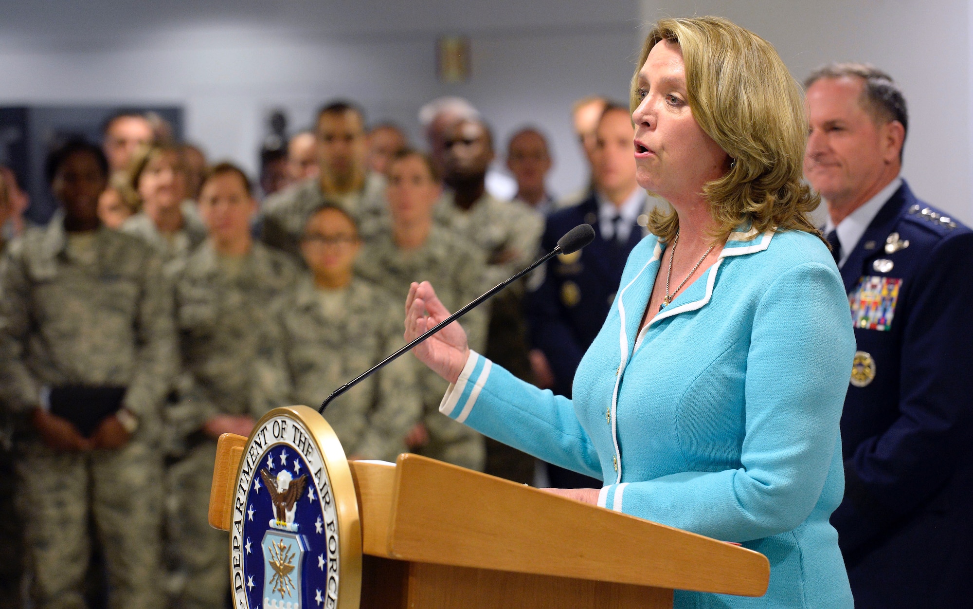 Air Force Secretary Deborah Lee James speaks during the announcement of the 18th Chief Master Sergeant of the Air Force at the Pentagon Nov. 16, 2016. Air Force Chief of Staff Gen. David L. Goldfein named Kaleth O. Wright as the Air Force’s next senior enlisted Airman. (U.S. Air Force photo/Staff Sgt. Alyssa C. Gibson)