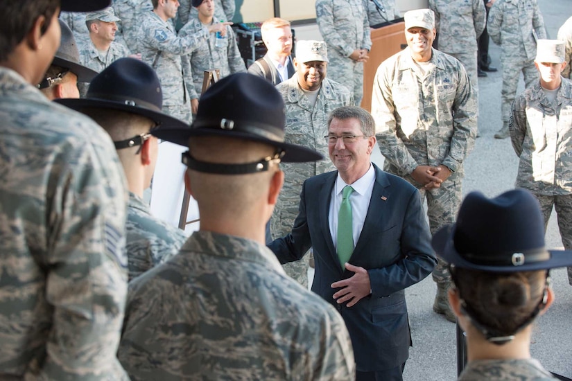 Defense Secretary Ash Carter speaks with Air Force training instructors during a visit to Joint Base San Antonio-Lackland, Texas, Nov. 16, 2016. DoD photo by Army Sgt. Amber I. Smith