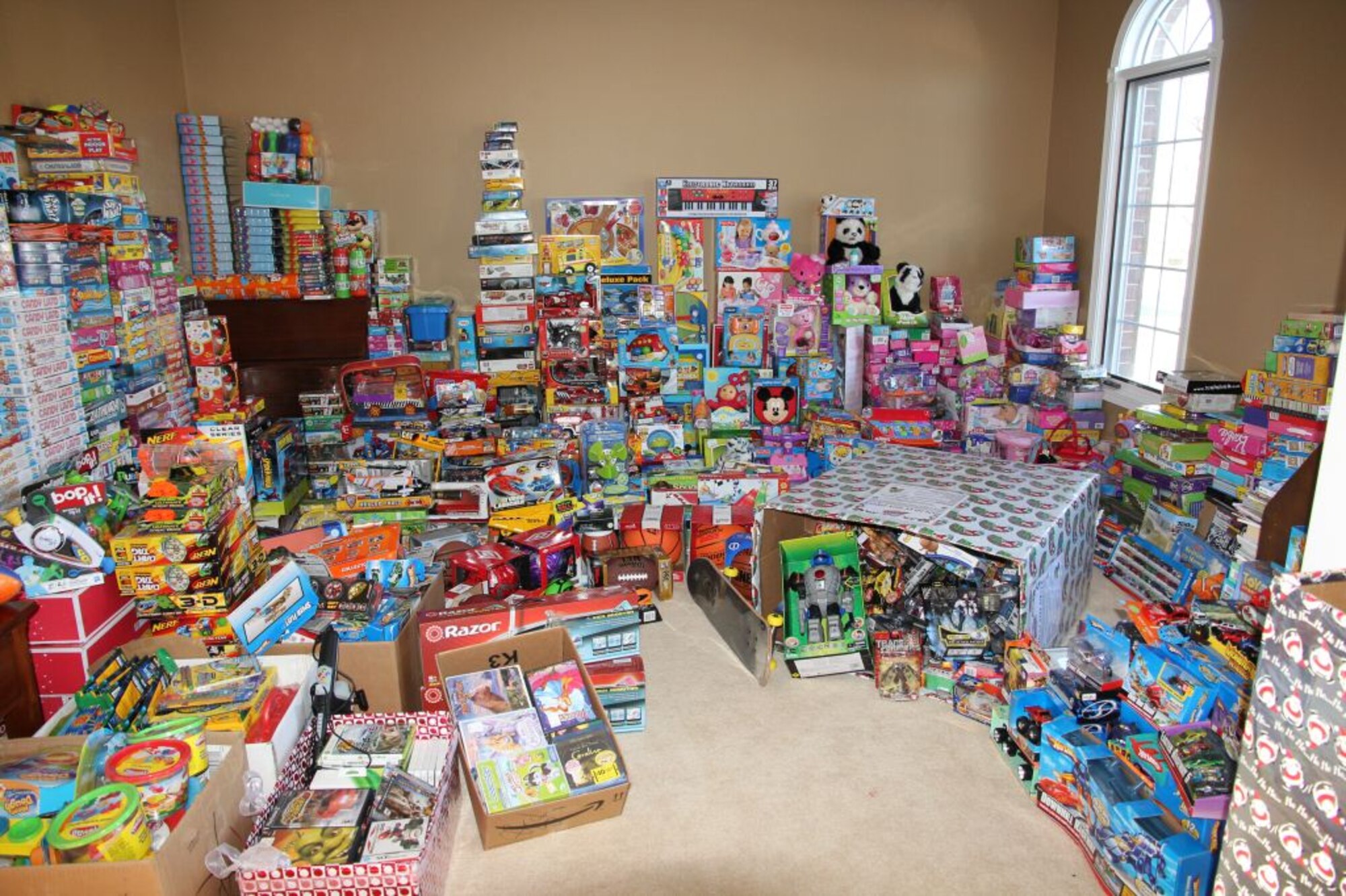The local Air Force Sergeants Association chapter is collecting holiday gifts for patients at the University of New Mexico Children’s Hospital. The toy drive runs through Nov. 30. AFSA needs gifts for kids from infants to age 18. For questions or to arrange toy drop-off, contact Staff Sgt. Kevin Delong at kevin.delong@us.af.mil.