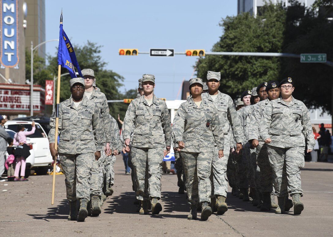 Team Dyess, Abilene honors women veterans in Veterans Day parade