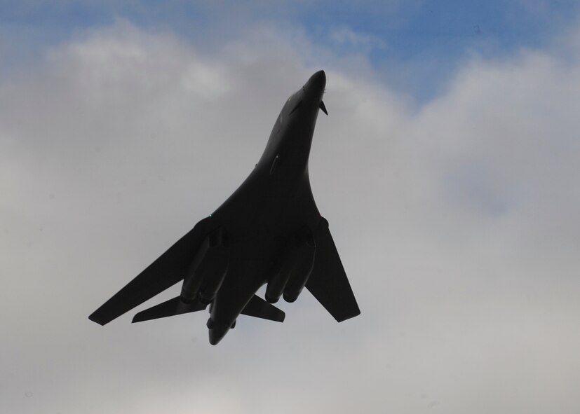 A B-1 bomber demonstrates a show of force during a joint training exercise at the Powder River Training Complex, Belle Fourche, S.D. Nov. 16, 2016. Air Force aviators and joint terminal attack controllers, along with soldiers from the South Dakota National Guard’s Company C, 1st Battalion, 189th Aviation Regiment, simulated rescuing two injured service members in an urban contested environment. (U.S. Air Force photo by Senior Airman Anania Tekurio/Released)