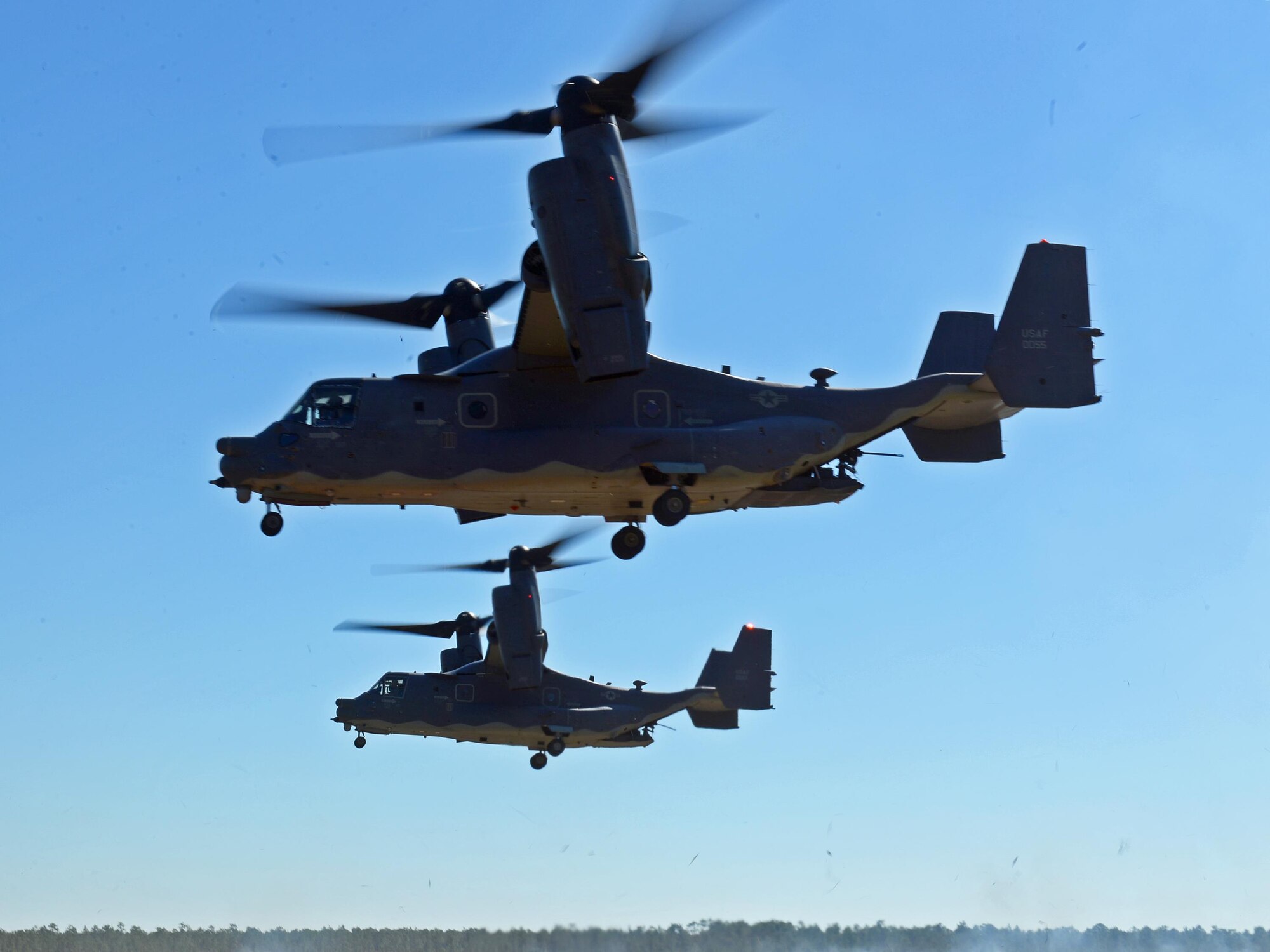 Secretary of Defense Ash Carter departs Eglin Range, Fla., on board a CV-22 Osprey Nov. 17, 2016. During his visit, he embedded with Special Tactics Airmen from the 24th Special Operations Wing and soldiers from the 7th Special Forces Group. (U.S. Air Force photo/Staff Sgt. Melanie Holochwost) 