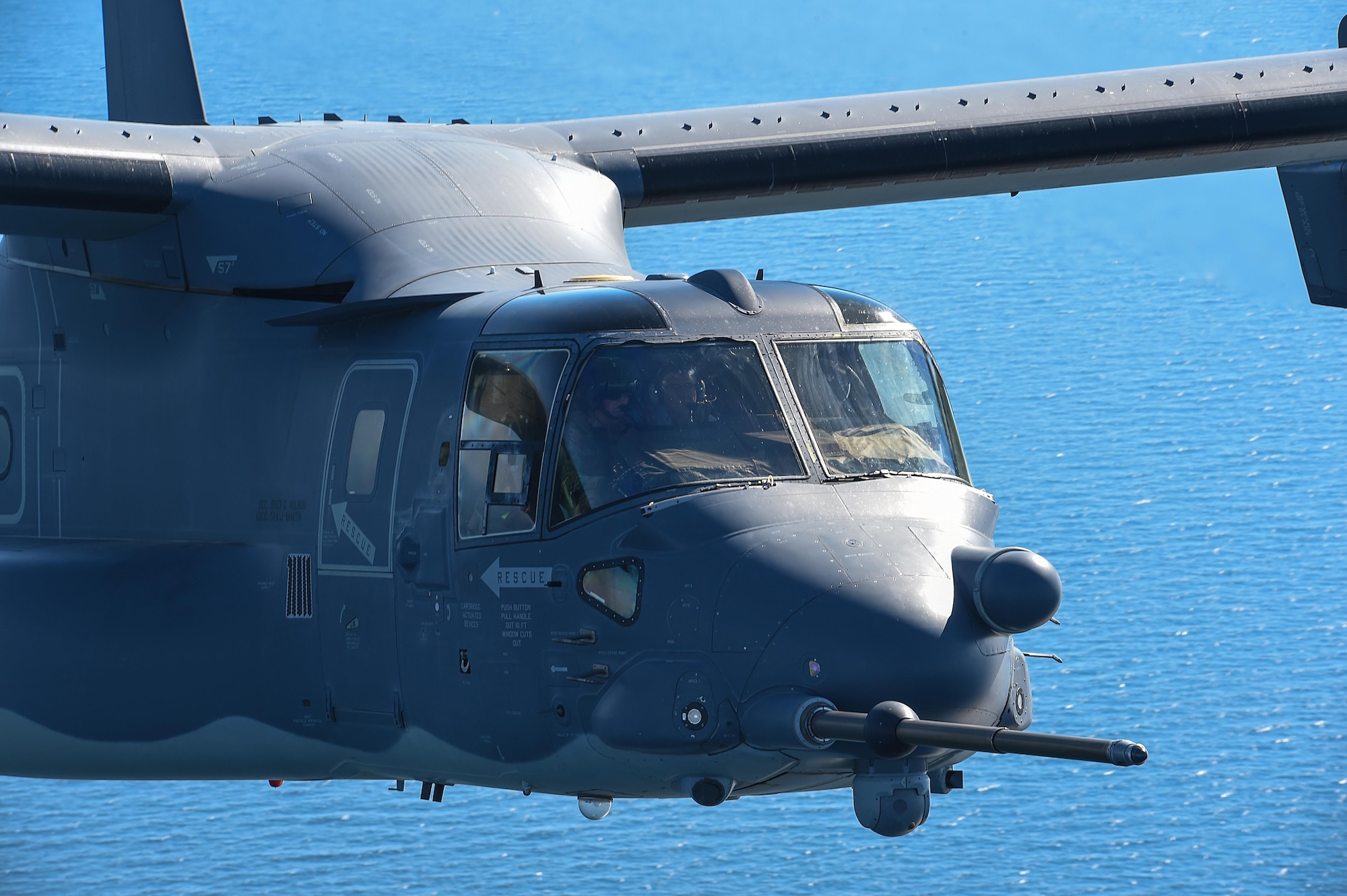 Secretary of Defense Ash Carter flies on a CV-22 Osprey tiltrotor aircraft assigned to the 8th Special Operations Squadron during a tiltrotor air-to-air refueling over the Gulf of Mexico, Nov. 17, 2016. Secretary of Defense Ash Carter visited with Air Force Special Operations Command Air Commandos, participated in a Joint Assault Force with Special Tactics teams and flew on a CV-22 during his visit to Hurlburt Field, Fla. (U.S. Air Force photo by Senior Airman Jeff Parkinson)