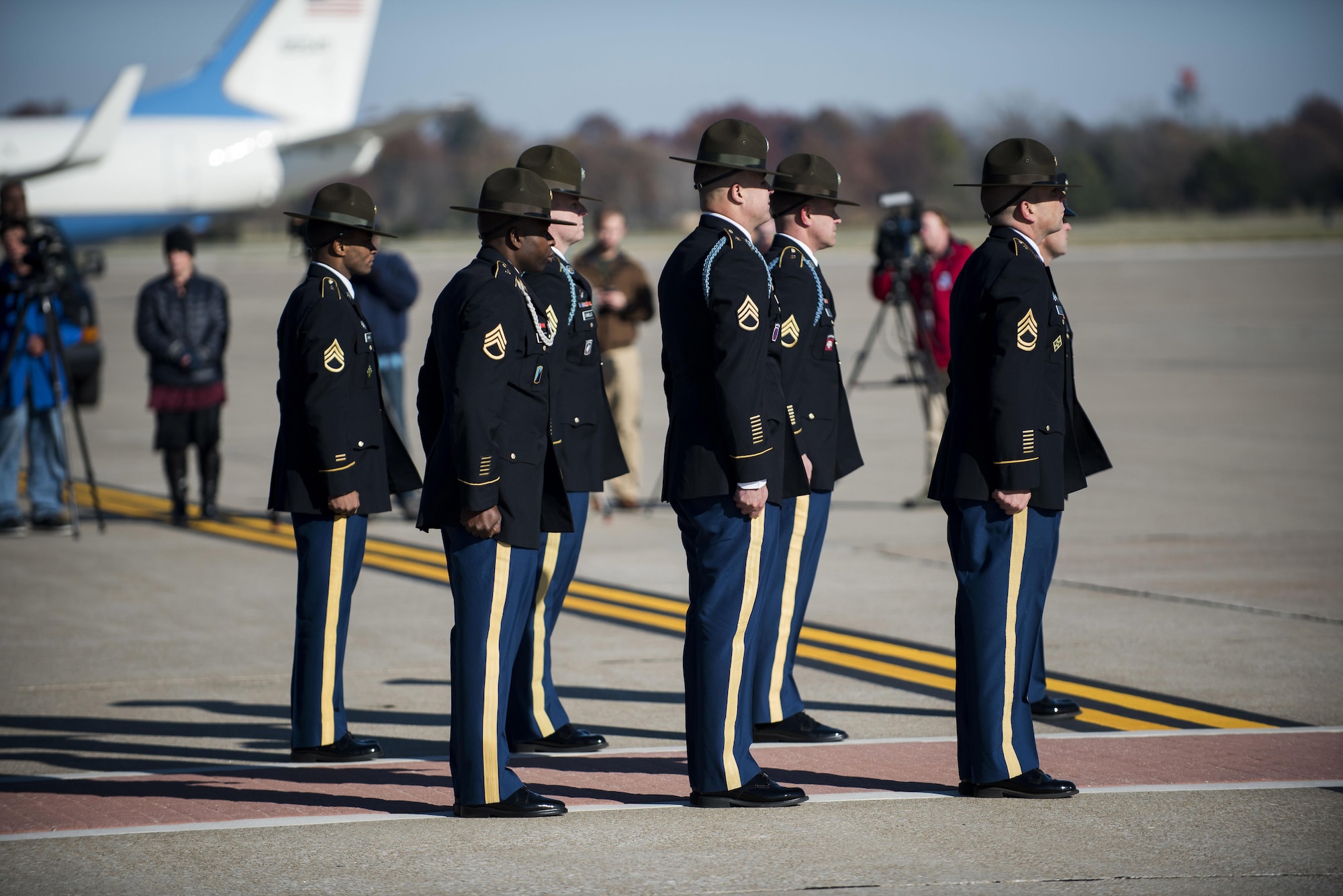 Members of the Fort Leonard Wood honor guard stand in formation during a dignified transfer ceremony for Pfc. Tyler Iubelt 21 Nov., 2016, at Scott Air Force Base, Illinois. Iubelt passed away on 12 Nov. while deployed to Bagram, Afghanistan. (U.S. Air Force photo by Staff Sgt. Clayton Lenhardt)
