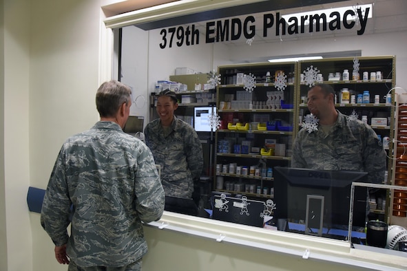 Gen. Hawk Carlisle, commander of Air Combat Command, engages with 379th Expeditionary Medical Group Airmen during his tour of the 379th Air Expeditionary Wing Nov. 22, 2016, at Al Udeid Air Base, Qatar. The 379th EMDG was one of many units that the commander visited during his tour of the wing. (U.S. Air Force photo by Senior Airman Cynthia A. Innocenti)