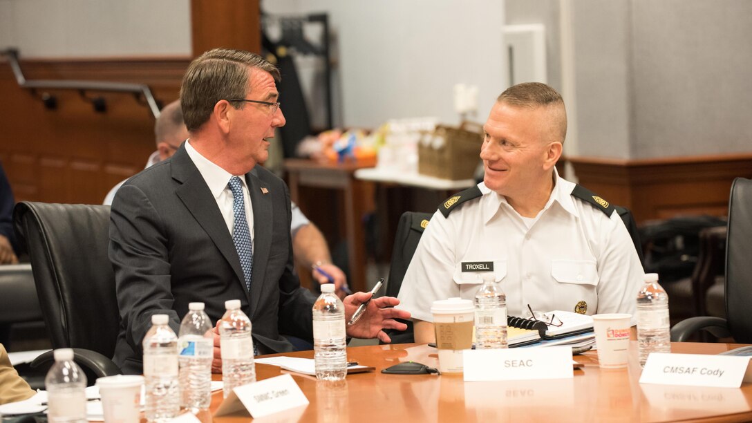 Defense Secretary Ash Carter met with senior enlisted members of the armed forces during the Defense Senior Enlisted Leader Conference at the Pentagon. 