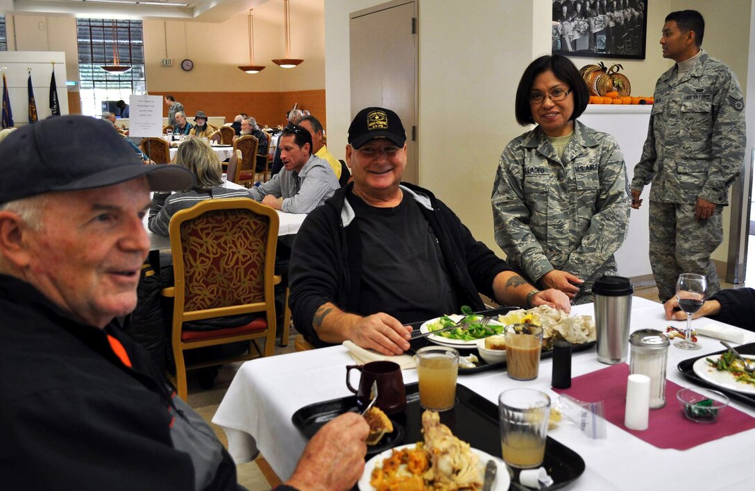 Reservist from the 349th Air Mobility Wing have been making an annual pilgrimage to the California Veterans Home, Yountville, to help serve the Thanksgiving meal. (U.S. Air Force photos/Ellen Hatfield/released)