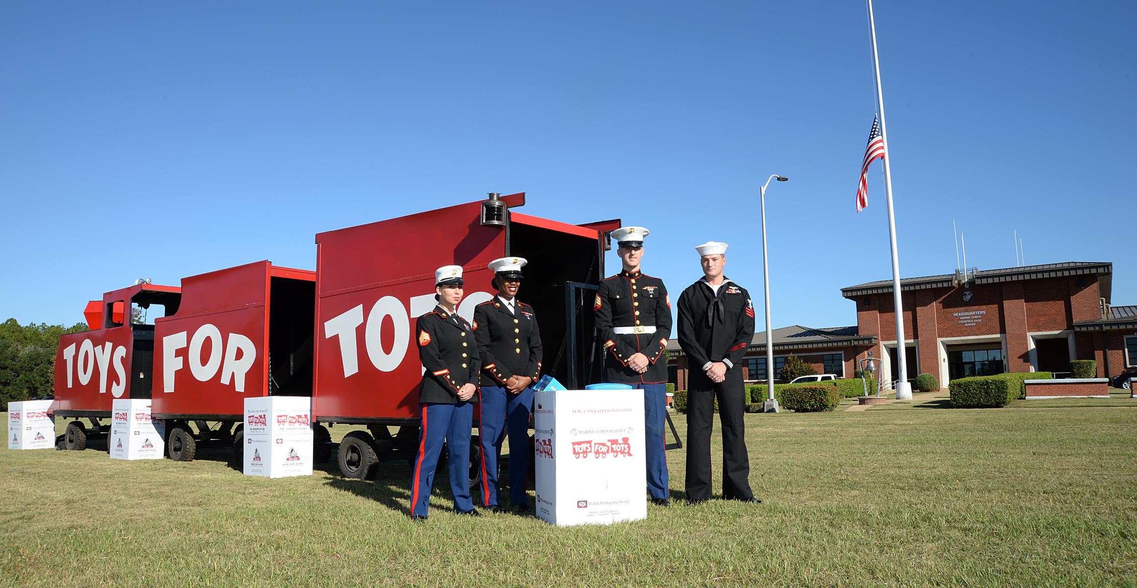 Toys for Tots help make Christmas dreams come true > Marine Corps
