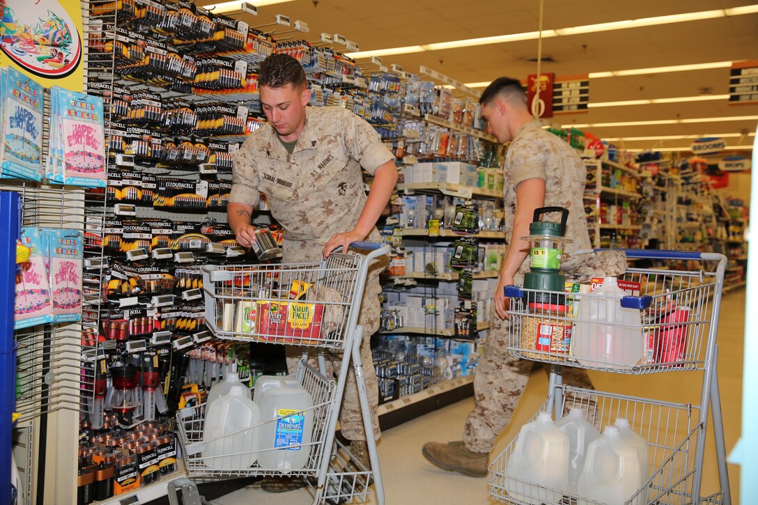 Do you have everything you need to weather a storm? Make sure your emergency kit has all the necessary essentials to maintain you and your family members for at least three days. 