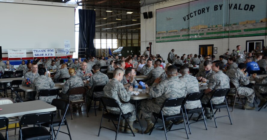 U.S. Airmen participate in a Military Appreciation Picnic at Shaw Air Force Base, S.C., Sept. 30, 2016. The picnic was hosted by the Sumter Chamber of Commerce and SAFE Federal Credit Union to show their appreciation for the military community on Shaw. (U.S. Air Force photo by Airman 1st Class Kelsey Tucker)
