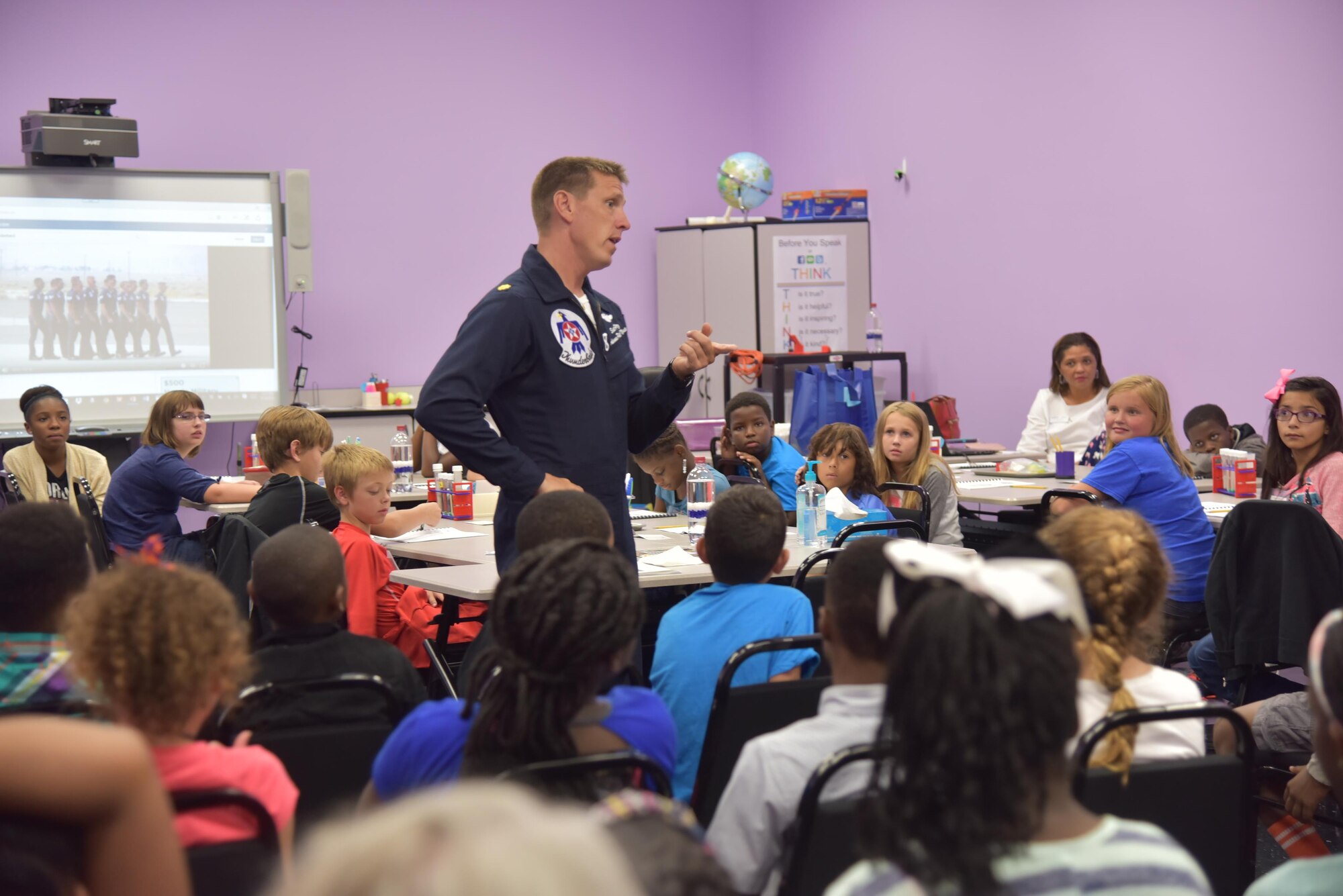 Major Scott Pitts, U.S. Air Force Thunderbirds No. 8 Pilot,  talks to Northside Elementary School 5th graders at Starbase Robins Sept. 29, 2016. (U.S. Air Force photo by Ray Crayton)