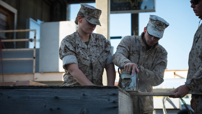 Marines from I Marine Expeditionary Force joined firefighters from the San Francisco area to learn about urban search and rescue techniques Oct. 5, 2016 at building 600 on Treasure Island. The service members learned how to cut through concrete and metal bars, reinforce structures, and move 3-5,000 pounds of concrete with wooden sticks.