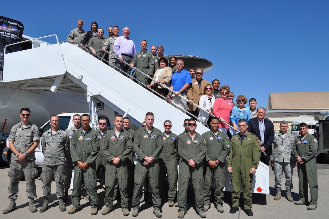 Members of the 552nd Air Control Wing’s Honorary Commander’s Program pose with their commanders and members of the E-3 Sentry static display crew at the conclusion of their tour Sept. 28. (Air Force photo by Ron Mullan)