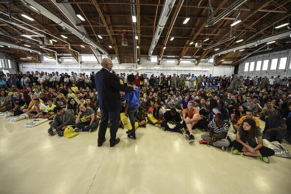 U.S. Rep. Stevan Pearce, New Mexico’s 2nd district was the guest speaker at the fourth annual New Mexico Aviation Aerospace Association Career Expo Oct. 6, 2016 at Holloman Air Force Base N.M. About 2,500 middle school through college-level students from across New Mexico came out to learn about the science, technology, engineering and mathematics fields. (U.S. Air Force photo by Staff Sgt. Stacy Jonsgaard)