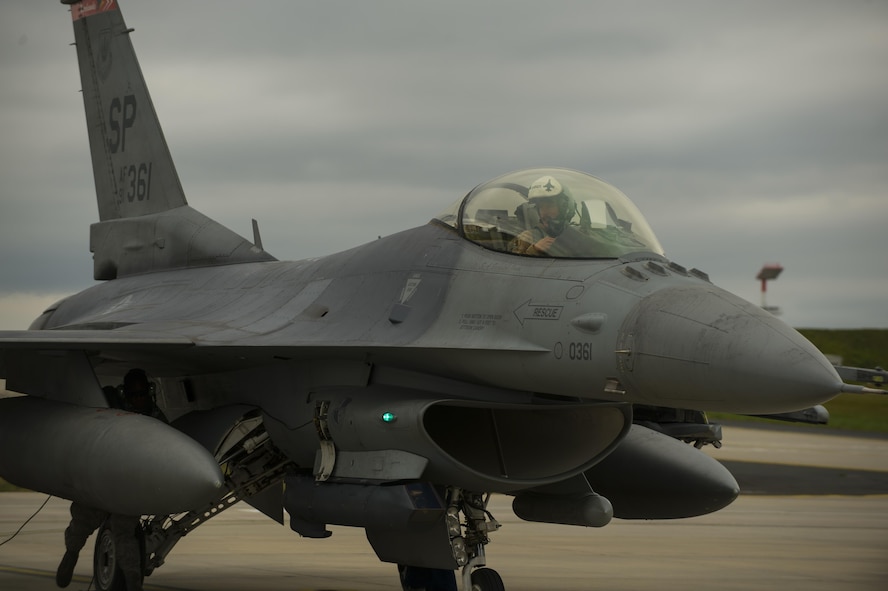 A U.S. Air Force F-16 Fighting Falcon fighter aircraft assigned to the 480th Expeditionary Fighter Squadron taxis on the flightline at Spangdahlem Air Base, Germany, Oct. 6, 2016. The 480th EFS completed a six-month deployment to Southwest Asia in of support Operation Inherent Resolve, a targeted operation against Da'esh terrorists. (U.S. Air Force photo by Senior Airman Dawn M. Weber)