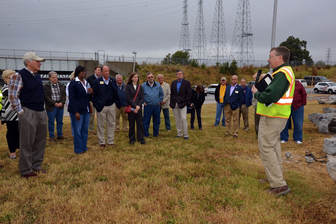 Don Getty, project manager, for the Kentucky Lock Addition Project welcomed Kentucky Lt. Gov. Jenean Hampton and the 12 Tennessee Tombigbee Waterway Development Authority board members to the Kentucky Lock Addition Project at Kentucky Lake Oct. 13, 2016.   
