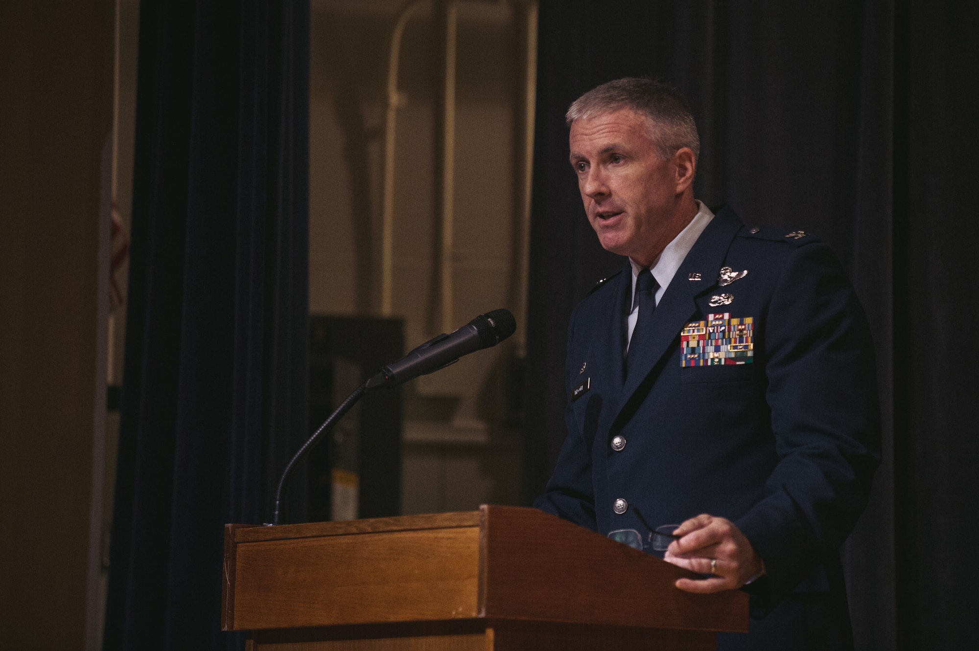 Col. Robert Kilgore, 107th Airlift Wing commander, Niagara Falls Air Reserve Station, N.Y., addresses the Airmen of the wing during a ceremony marking the change of command for the 107th Operations Squadron here, Sept. 27, 2016. Lt. Col. Douglas Eoute was selected to assume command of the 107th OS. (Air National Guard photo by Staff Sgt. Ryan Campbell)