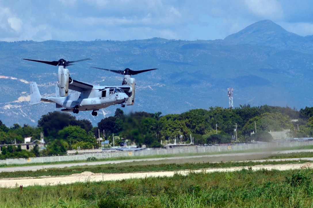 An MV-22B Osprey lands at Toussaint Louveture International Airport in Port-au-Prince, Haiti, Oct. 17, 2016. Joint Task Force Matthew is providing humanitarian aid and disaster relief to Haiti following Hurricane Matthew. Navy photo by Petty Officer 3rd Class Jess E. Toner