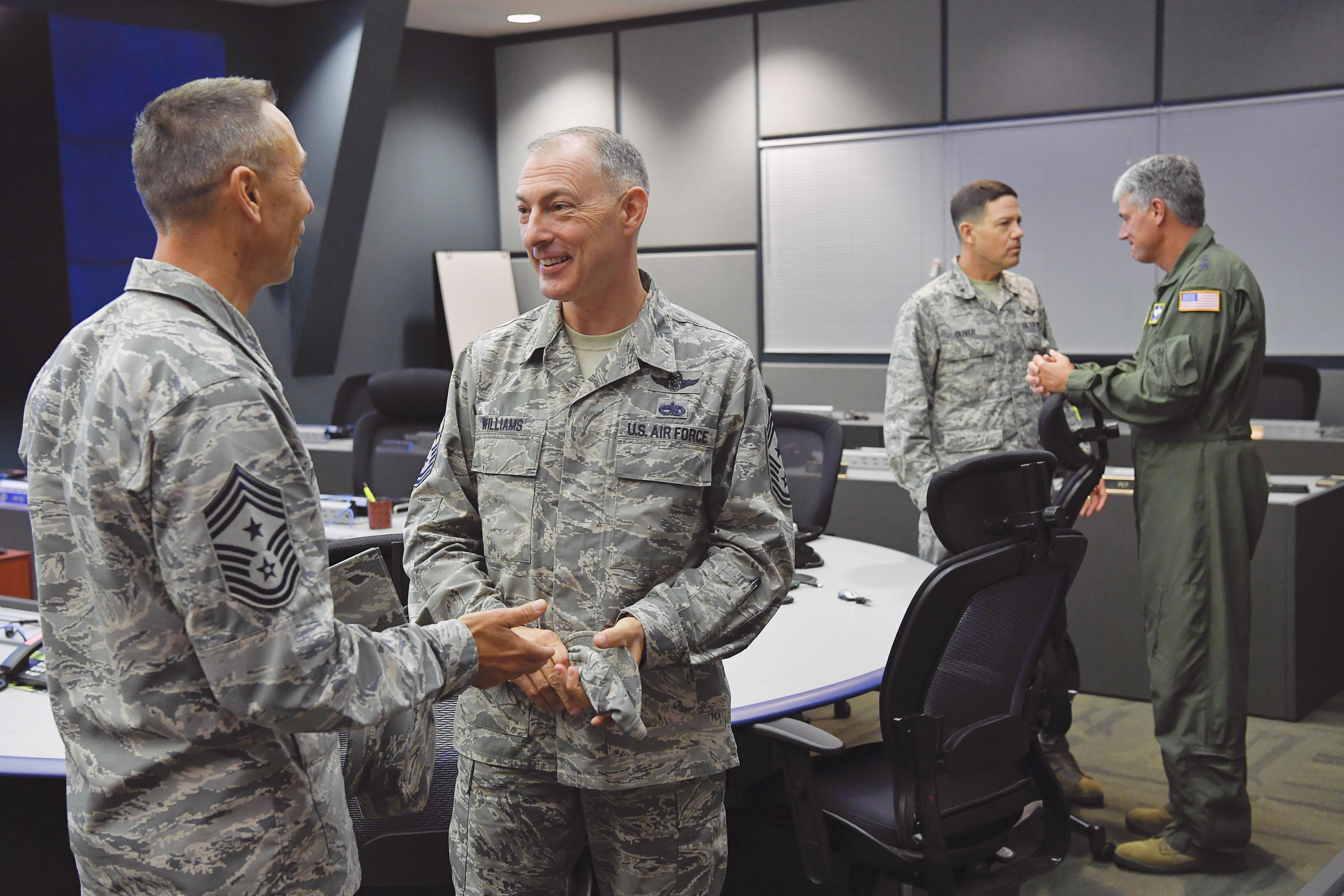 Th Air Force Command Visits Jb Mdl Joint Base Mcguire Dix Lakehurst News