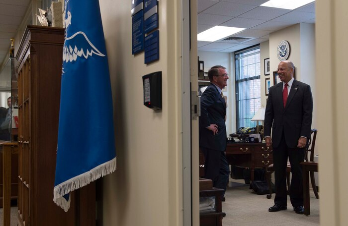 Homeland Security Secretary Jeh Johnson meets with Defense Secretary Ash Carter in Johnson’s office at DHS headquarters in Washington, Oct. 19, 2016. Carter presented Johnson with the Defense Department’s Distinguished Public Service Award, the department’s highest honor for private citizens and non-career public servants. DoD photo by Navy Petty Officer 1st Class Tim D. Godbee