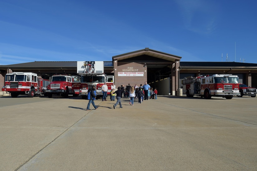 Students from Samuel P. Langley Elementary School, Hampton Va., walk toward the entrance of the Langley Air Force Base fire department before their tour at Joint Base Langley-Eustis, Va., Oct. 12, 2016. The students toured the station as part of this year’s Fire Prevention Week. (U.S. Air Force photo by Senior Airman Kimberly Nagle)