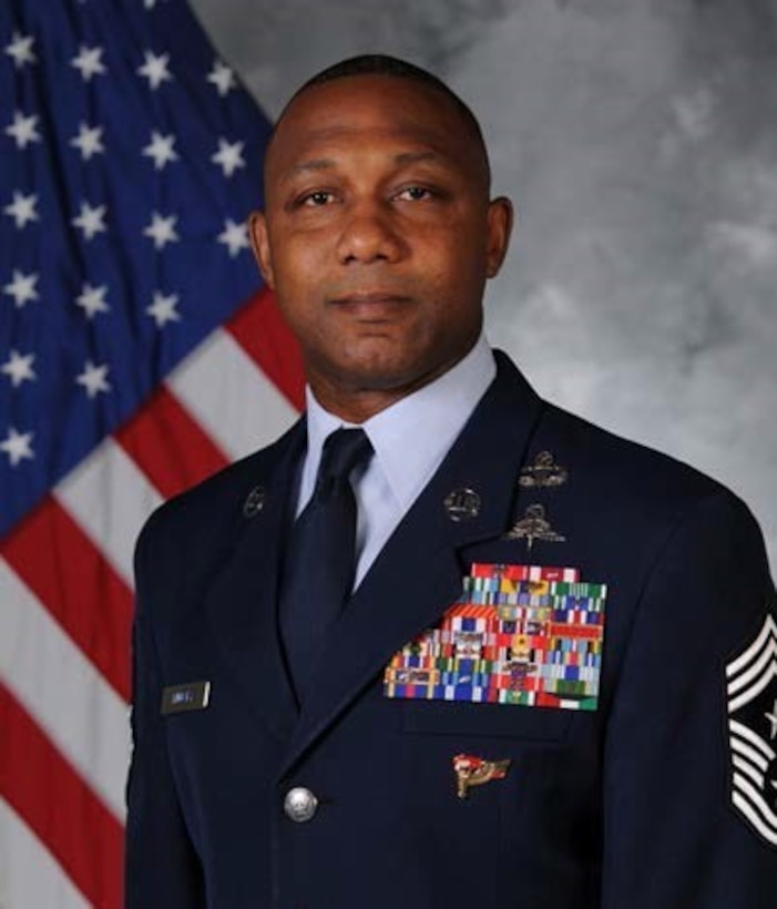 CHIEF MASTER SGT. KENNETH L. LINDSEY