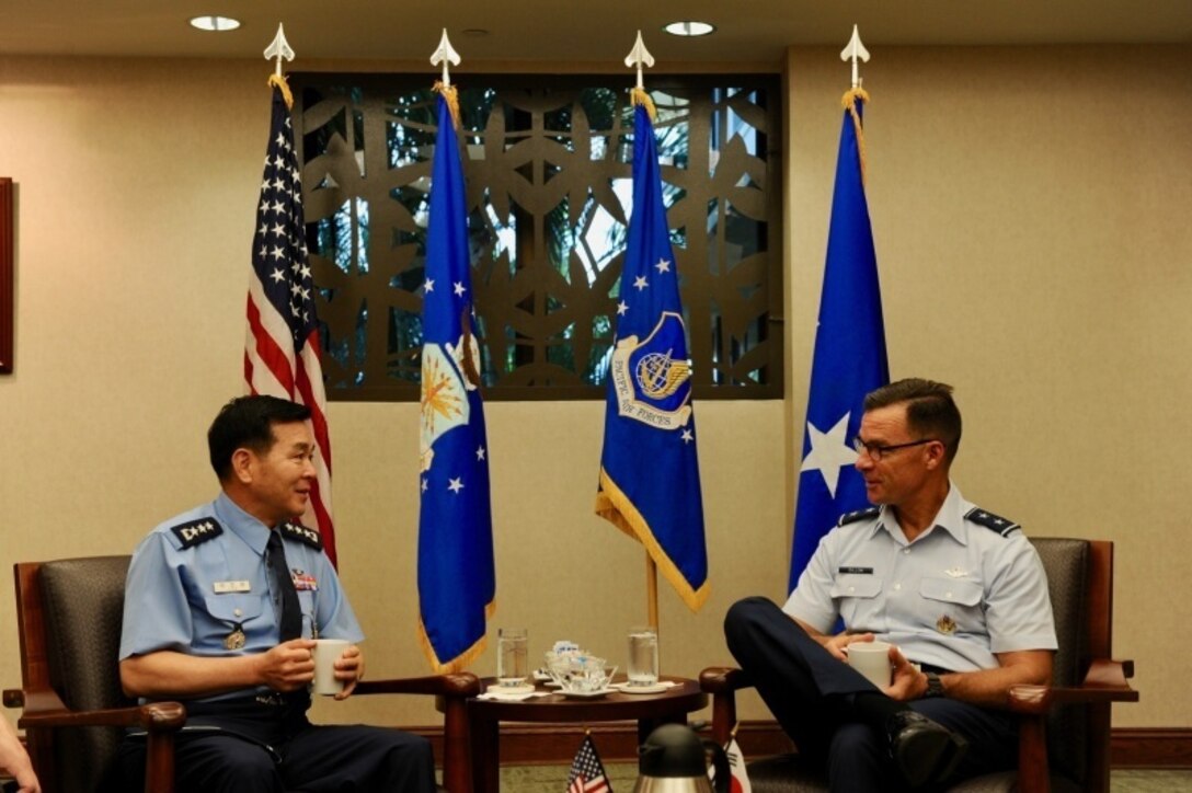 Republic of Korea Air Force (ROKAF) Lt. Gen. Keon Wan Lee (left), ROKAF Academy superintendent, talks with U.S. Air Force Maj. Gen. Mark C. Dillon, Pacific Air Forces vice commander, during the recent PACAF-hosted ROKAF Academy cadet visit to Joint Base Pearl Harbor-Hickam, Hawaii, Oct. 19, 2016.  This marks the third visit by ROKAFA cadets who after commissioning, will likely work alongside U.S. forces on the Korean peninsula.  The visit is an opportunity for PACAF to show the cadets how PACAF and U.S. Pacific Command operate and gain a better understanding of the region and the importance of regional security.  (U.S. Air Force photo by Staff Sgt. Kamaile Chan)