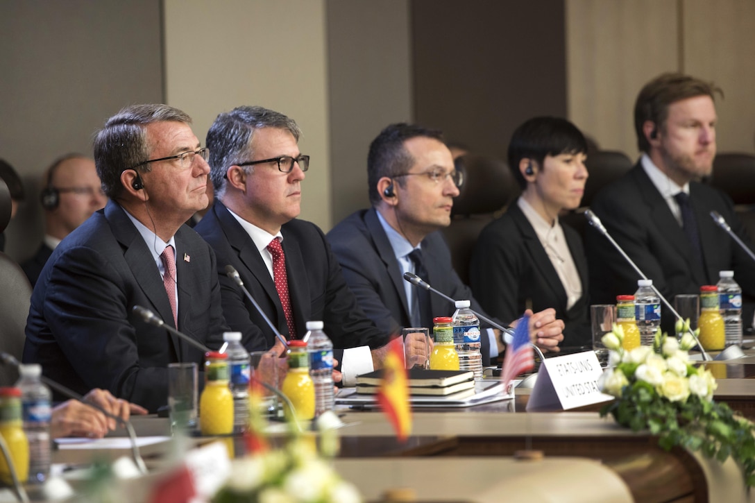 Defense Secretary Ash Carter attends a meeting in Paris of defense ministers of nations contributing to the campaign to defeat the Islamic State of Iraq and the Levant, Oct. 25, 2016. DoD photo by Air Force Tech. Sgt. Brigitte N. Brantley